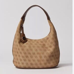 Vintage Dooney & Bouke mini bucket bag